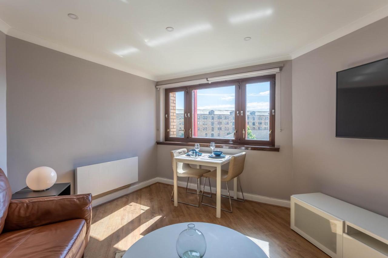 Stunning 1 Bed Merchant City Apartment With Parking Glasgow Dış mekan fotoğraf