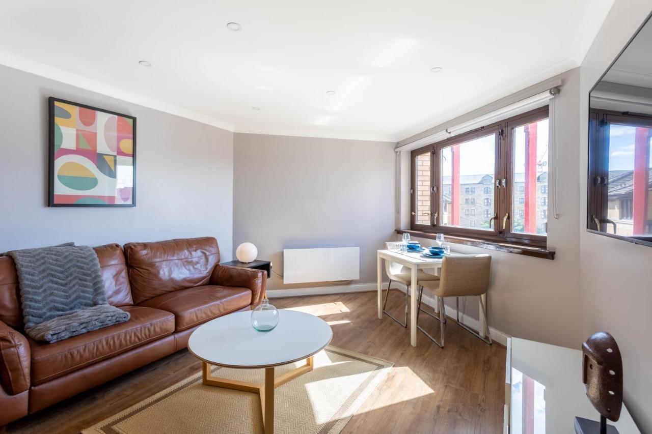 Stunning 1 Bed Merchant City Apartment With Parking Glasgow Dış mekan fotoğraf